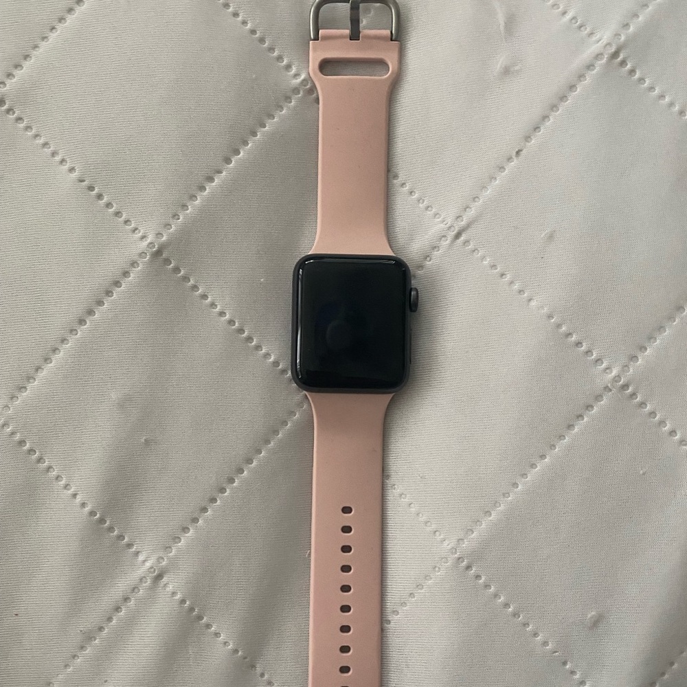 Apple Watch series 3 42/44mm.